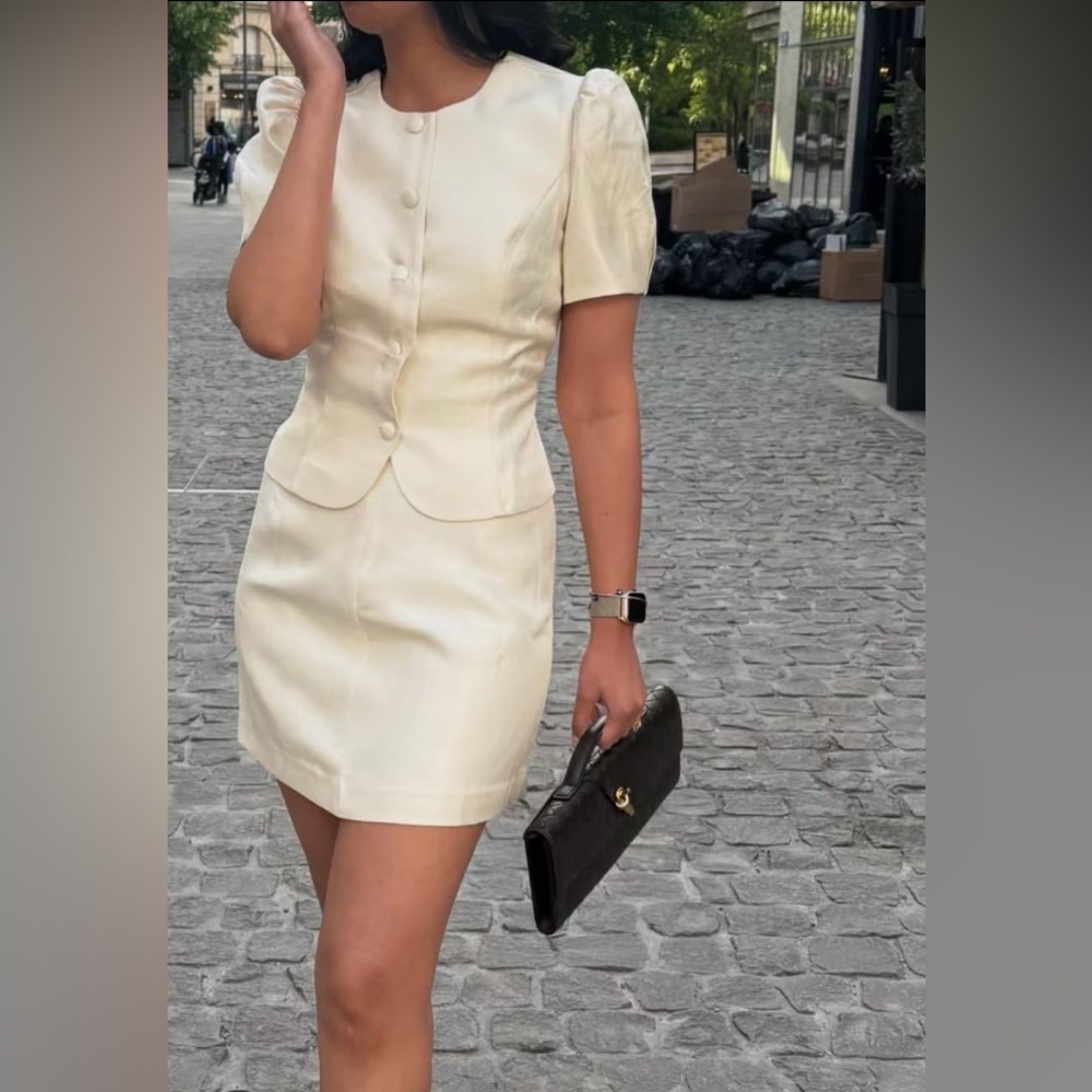 NEW Reformation Mika Two Pieces Satin Cream Set - Picture 5 of 15